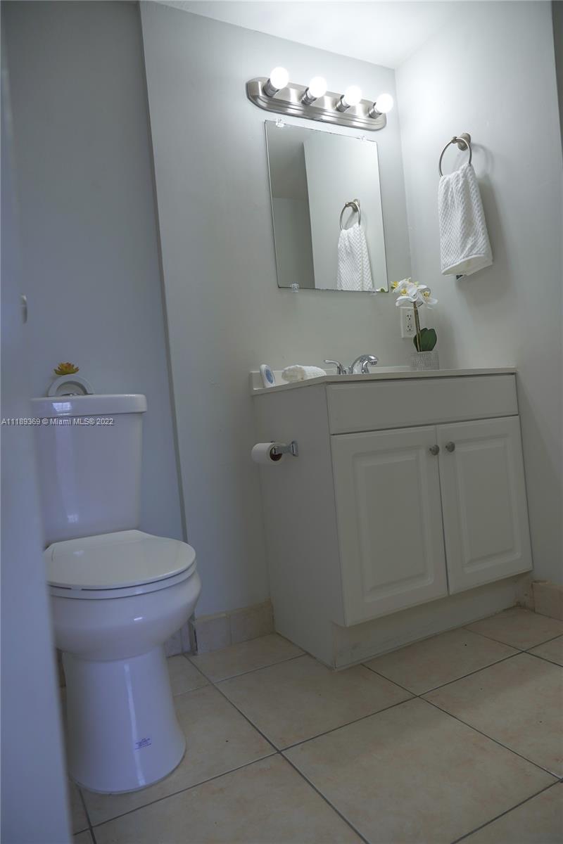 MONTECARLO CONDO - Residential Lease