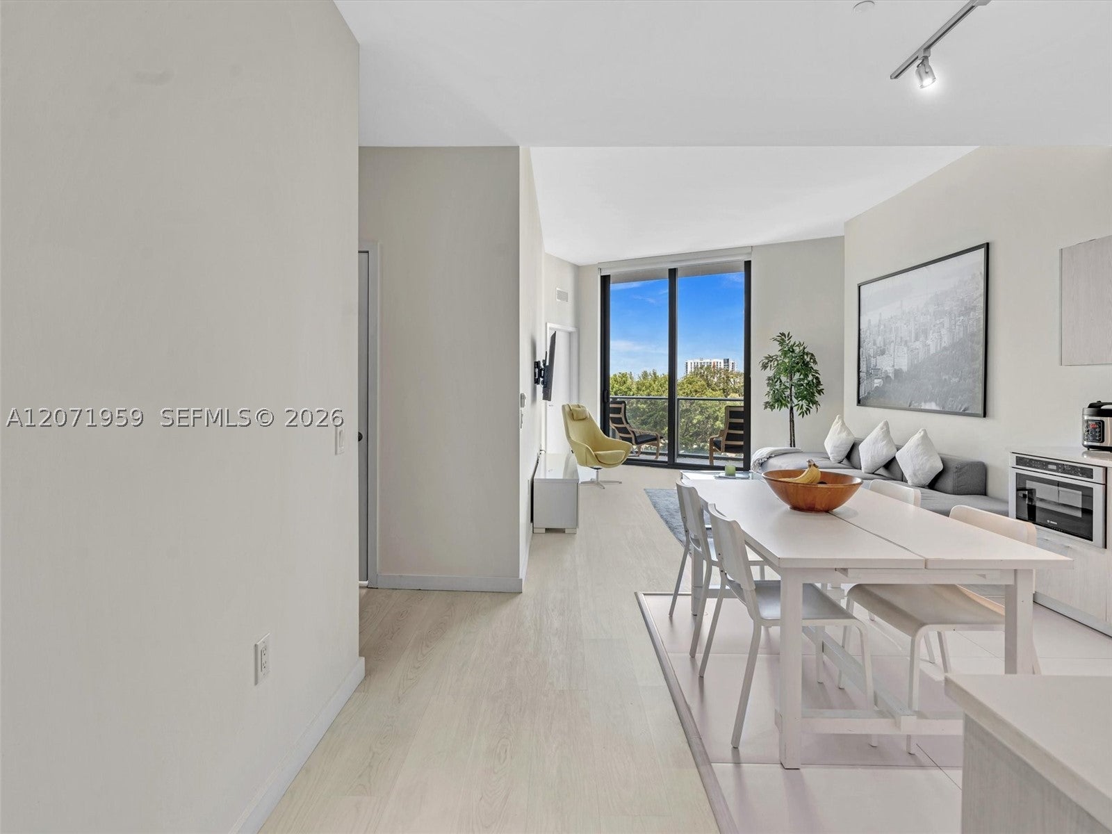 501 NE 31st St 310