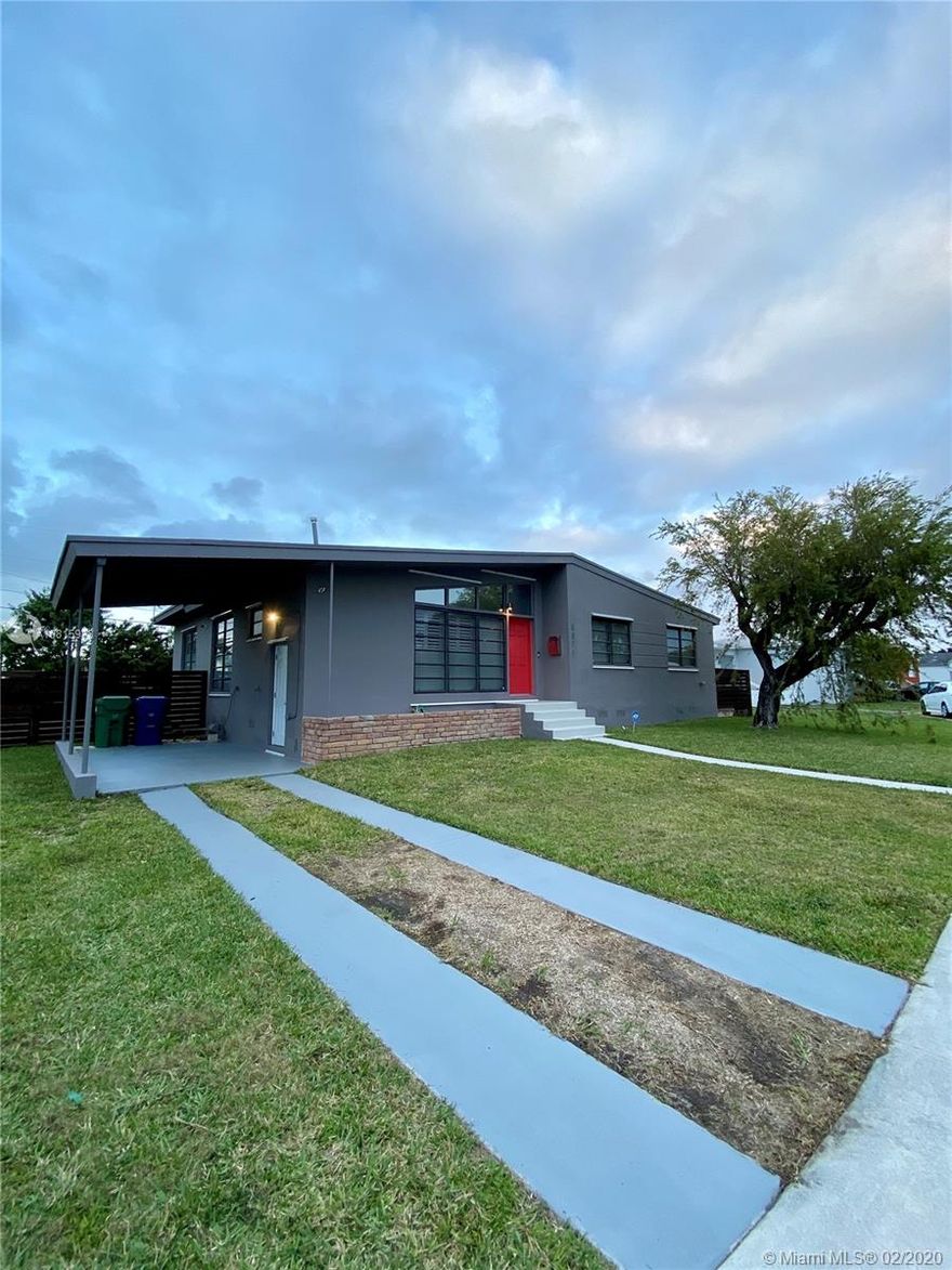 This Bright one-story corner home is on a large lot in a hot neighborhood. From the open-concept living space to the large Fenced backyard, there is plenty of room for the whole family to enjoy and to park an RV and a boat. Recent updates include water heater, Full size washer and dryer, bathrooms, window treatments and stainless appliances. Situated in a family-friendly neighborhood, this home is sure to go fast!