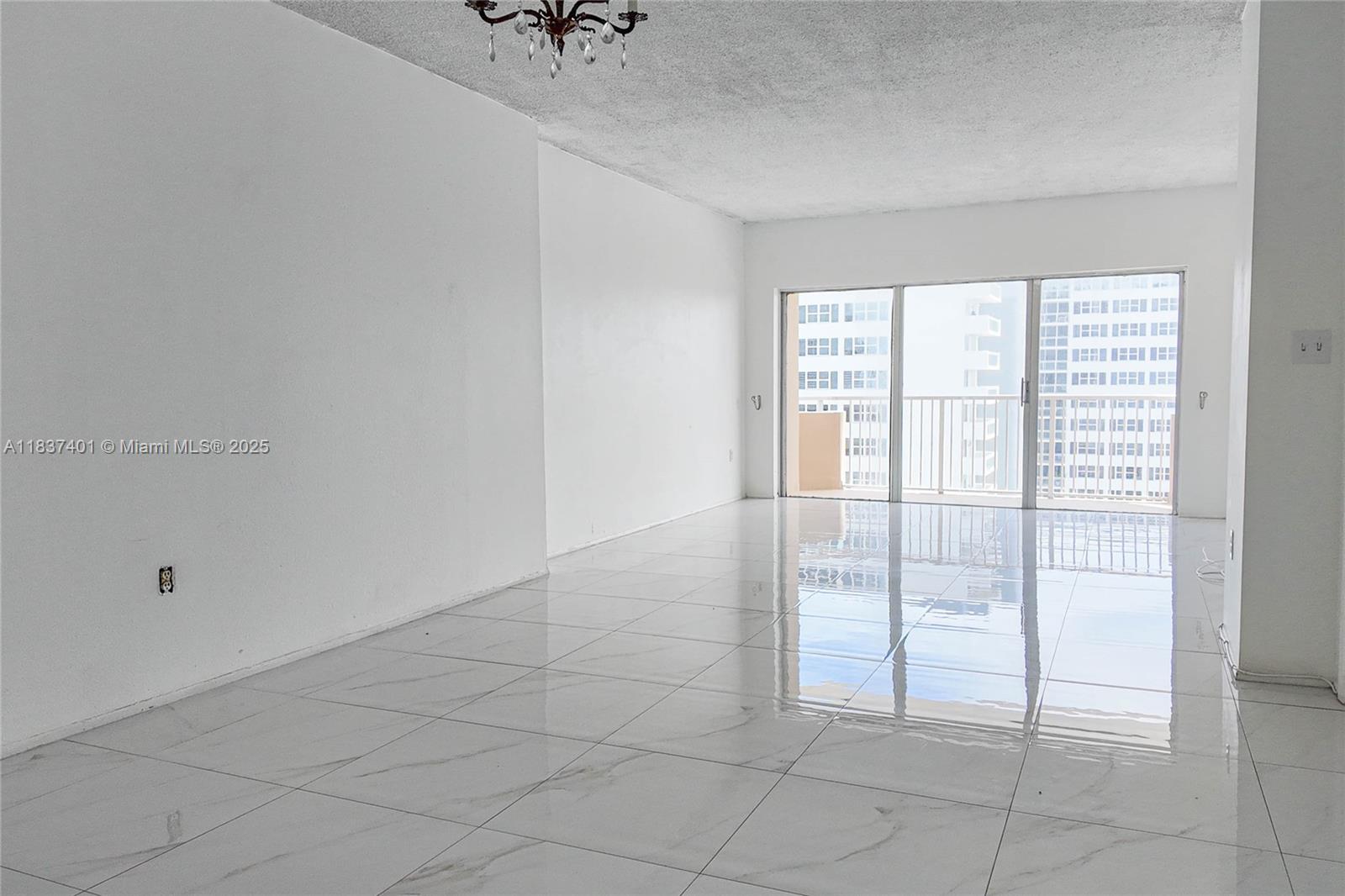 HEMISPHERES CONDO - Residential Lease