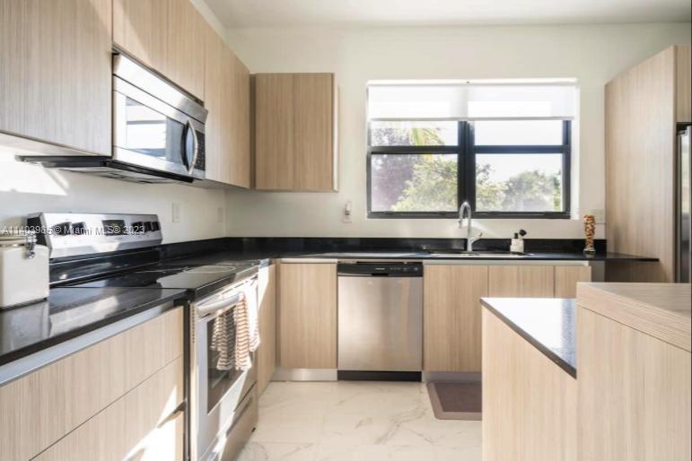 CARVER RANCHES - Residential Lease