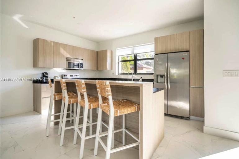 CARVER RANCHES - Residential Lease