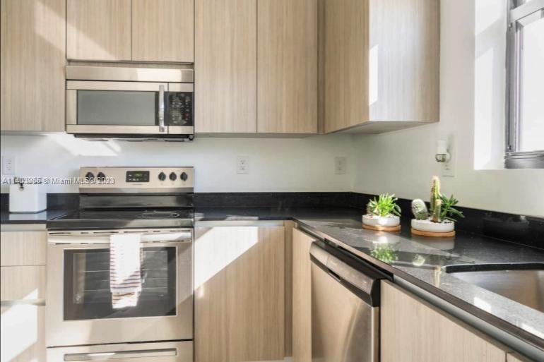 CARVER RANCHES - Residential Lease