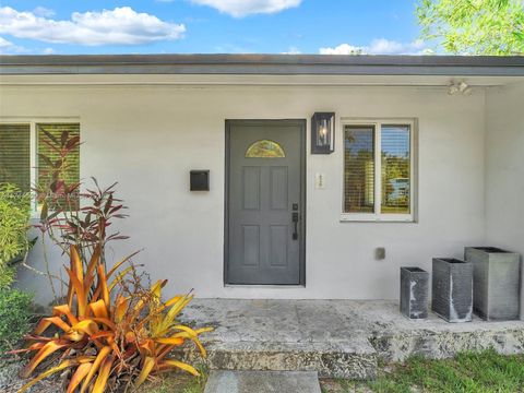 6520 SW 63rd Ct South Miami FL 33143