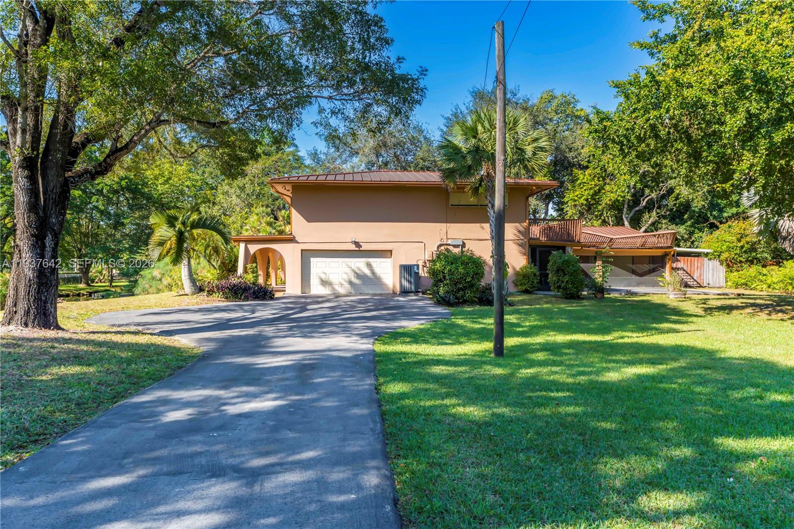 EVERGLADE SUGAR & LAND CO - Residential