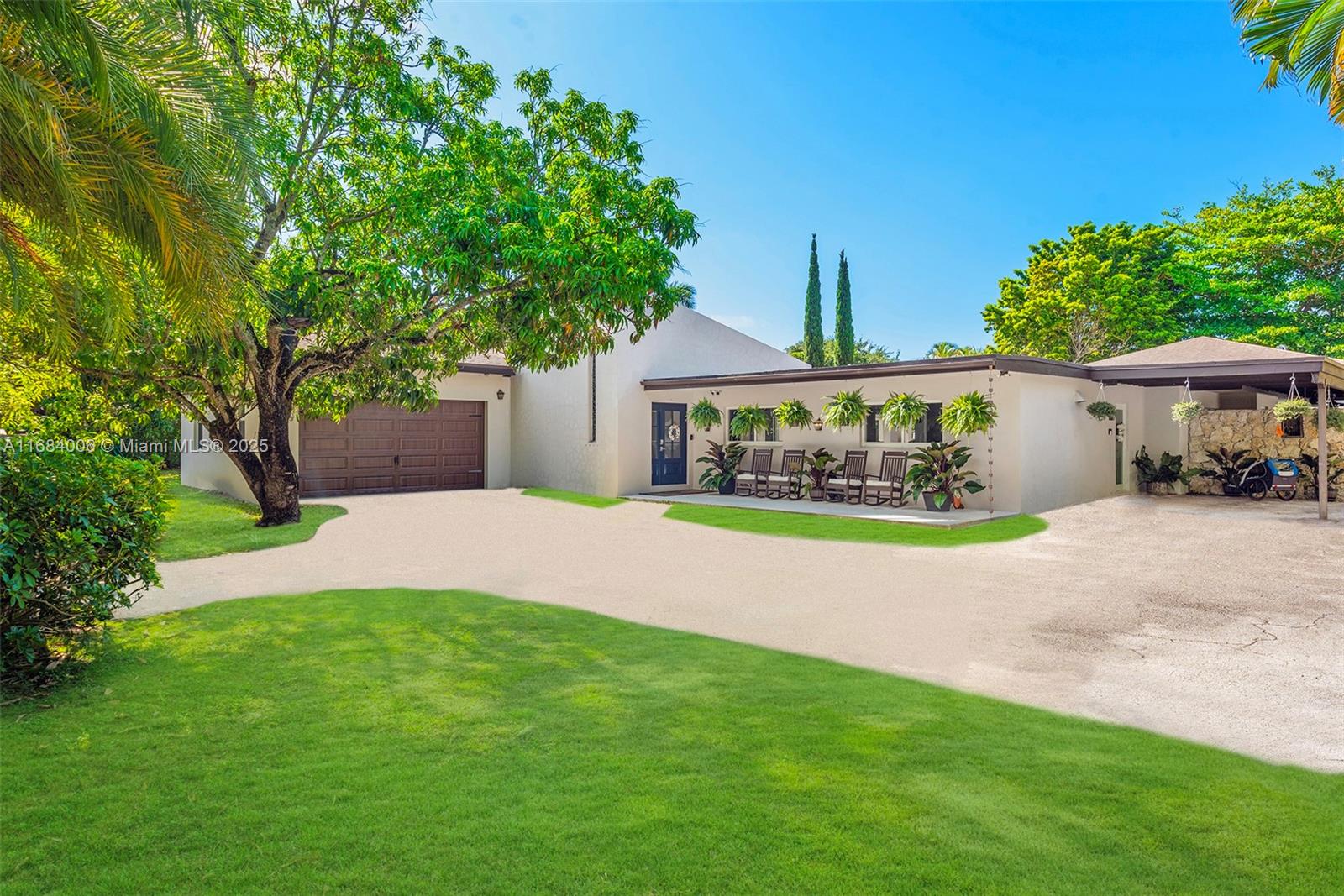 Property for Sale at 7650 Sw 128th St, Pinecrest, Miami-Dade County, Florida - Bedrooms: 7 
Bathrooms: 6  - $3,575,000