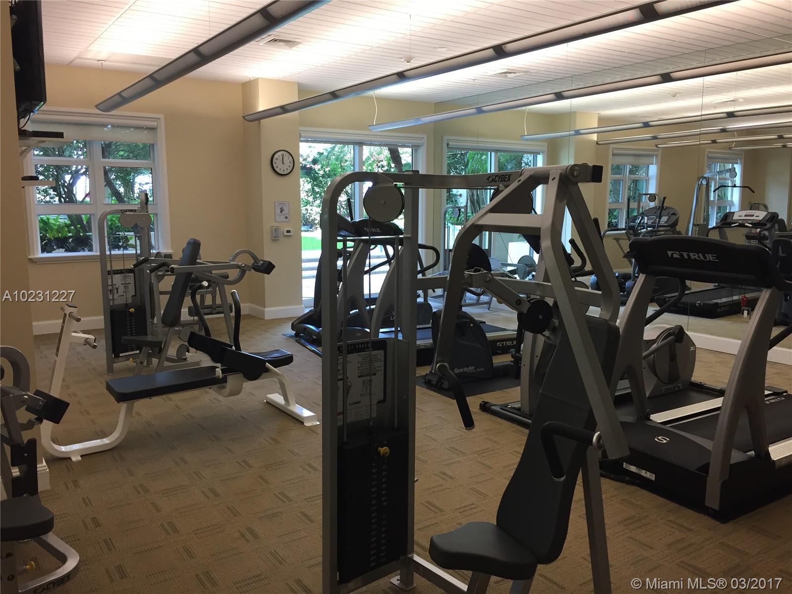 Metropolitan Condo - Residential Lease