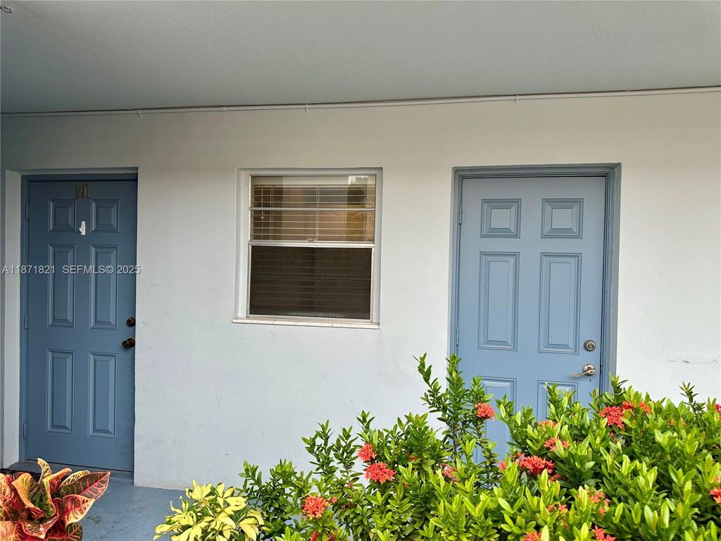 Photo of 300 NE 12th Ave #101, Hallandale Beach, FL 33009 (MLS # A11871821)