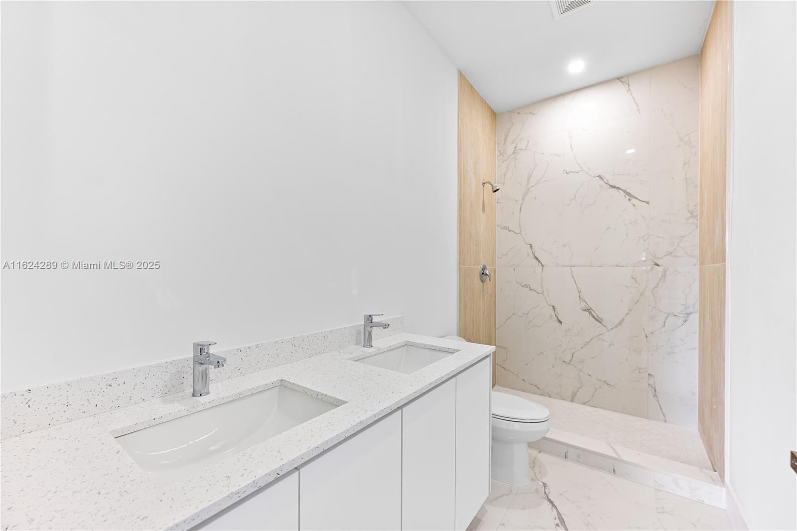 PALM AVE HEIGHTS - Residential