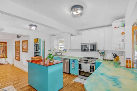 Tiny photo for 894 Ellen Dr, Key Largo, FL 33037 (MLS # A11977600)