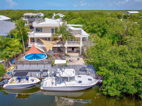 Tiny photo for 894 Ellen Dr, Key Largo, FL 33037 (MLS # A11977600)