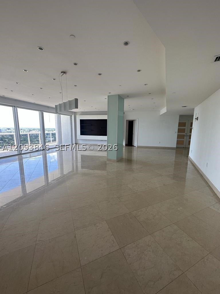 9601 Collins Ave 1508
