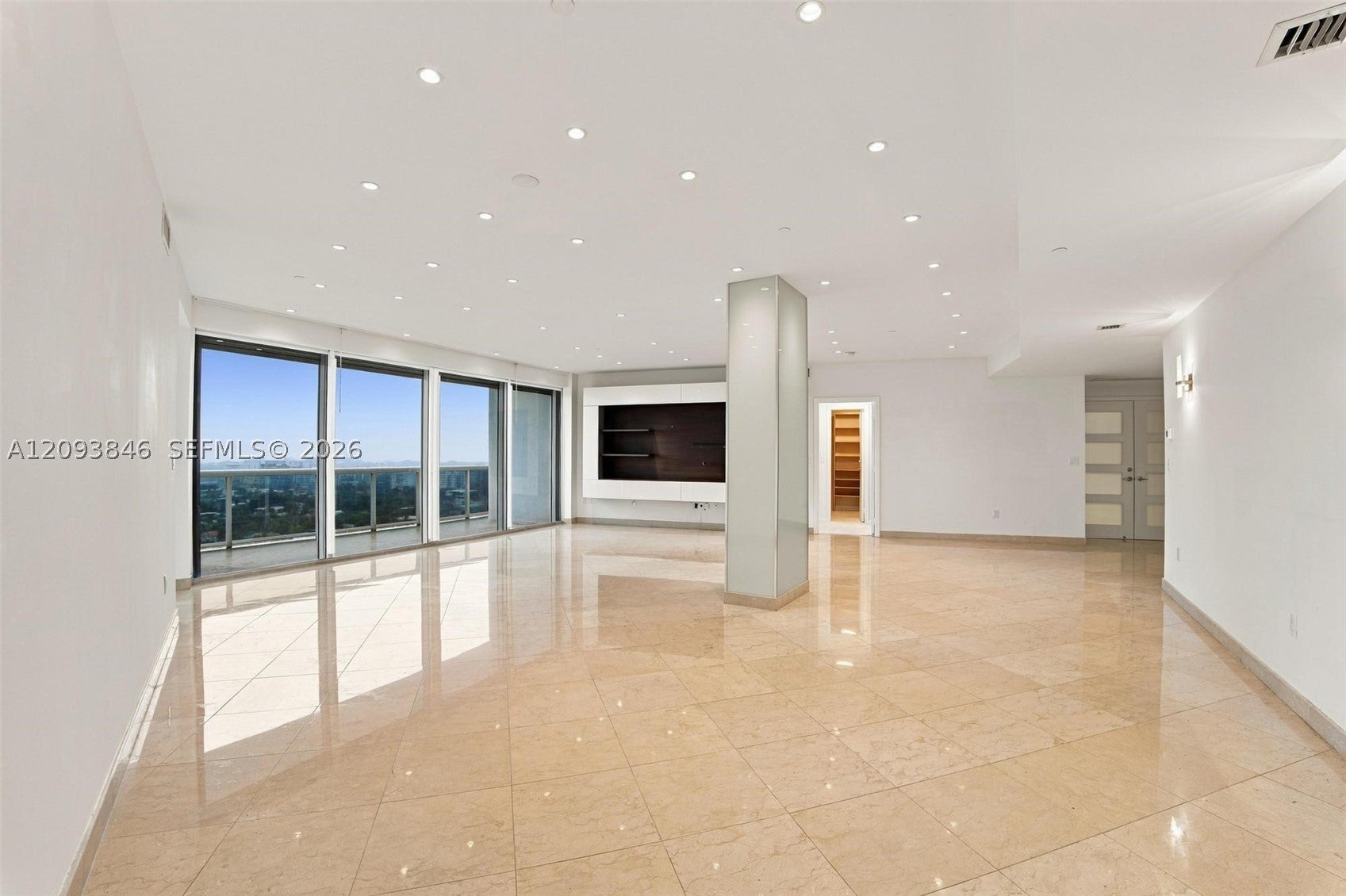9601 Collins Ave 1508