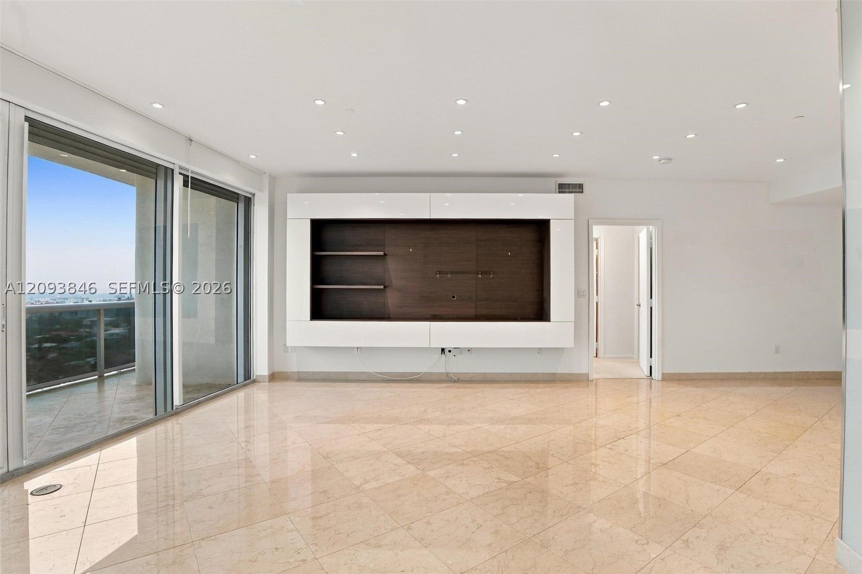 9601 Collins Ave 1508