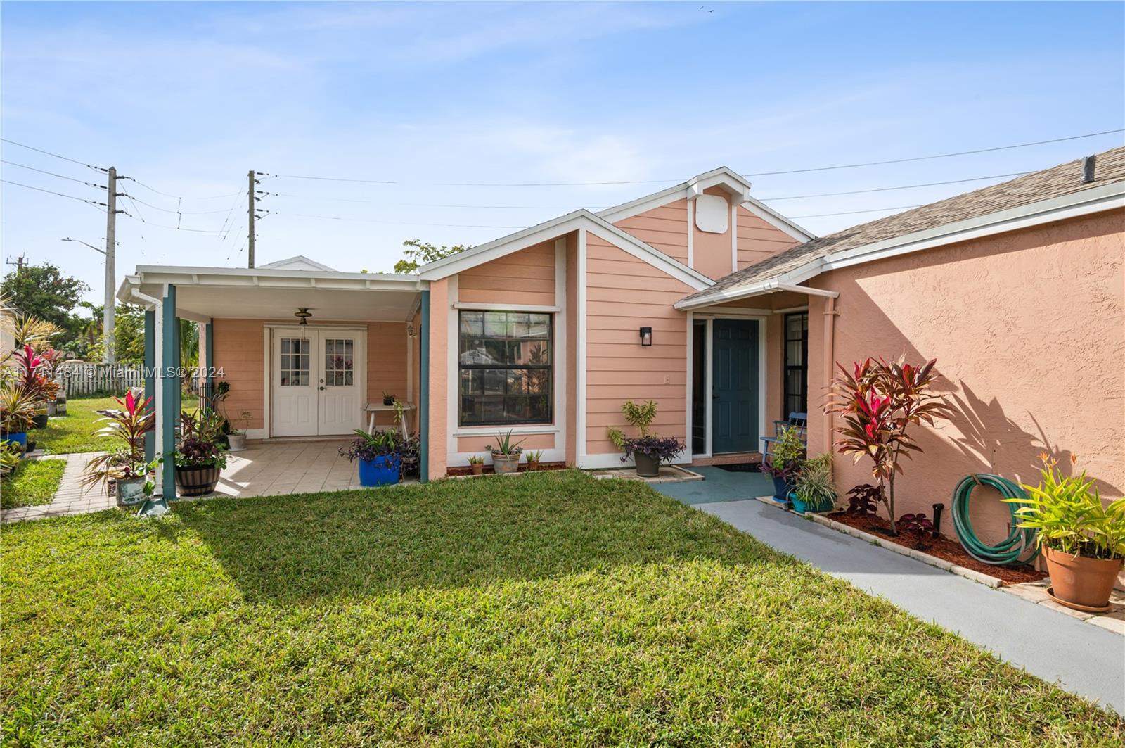 Property for Sale at 2430 Sw 86th Ave, Miramar, Broward County, Florida - Bedrooms: 3 
Bathrooms: 3  - $520,000