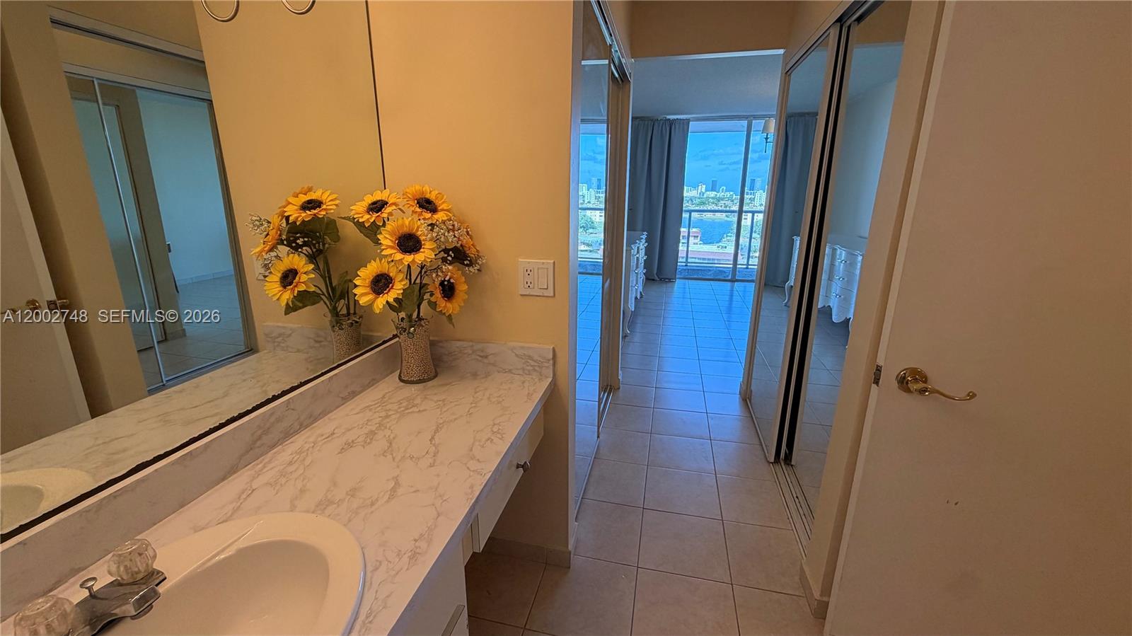 BUCKLEY TOWERS CONDO - EA - Residential Lease