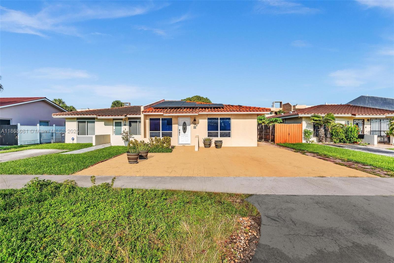 FANTASTIC PROPERTY IN SOUTHWEST MAIMI DADE. VERY SPACIOUS INSIDE FOR THE FAMILY WITH VERY LOW MAINTENANCE OUTSDE.GREAT LIVING AREA FOR ENTERTAINING OR TO A SPACIOUS FAMILY ROOM. FOR OUTDOOR FUN, KEEP IT SIMPLE AND ENJOY THE COVERED TERRACE BUT NO WORRIES ABOUT TOO MUCH YARD WORK. COME OVER AND VISIT!!