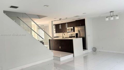 Photo of 8195 NW 8th MANOR #3, Plantation, FL 33324 (MLS # A11957432)