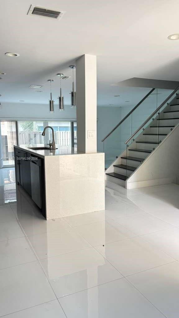 TOWNHOUSES AT JACARANDA - Residential