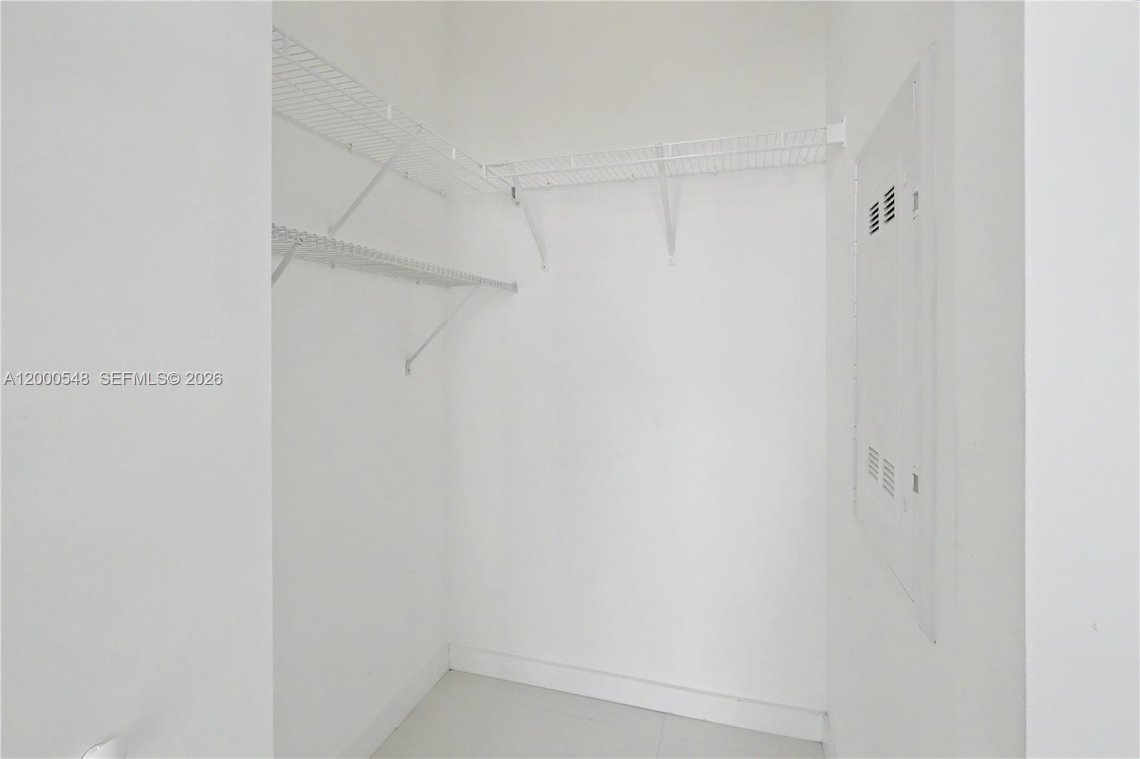 PARAISO BAYVIEWS CONDO - Residential