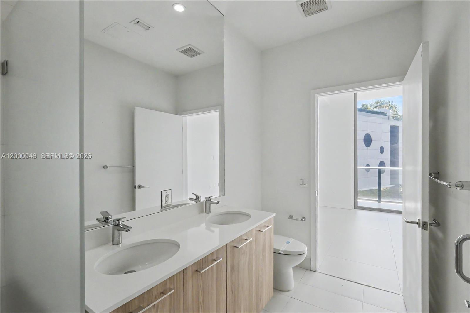 PARAISO BAYVIEWS CONDO - Residential