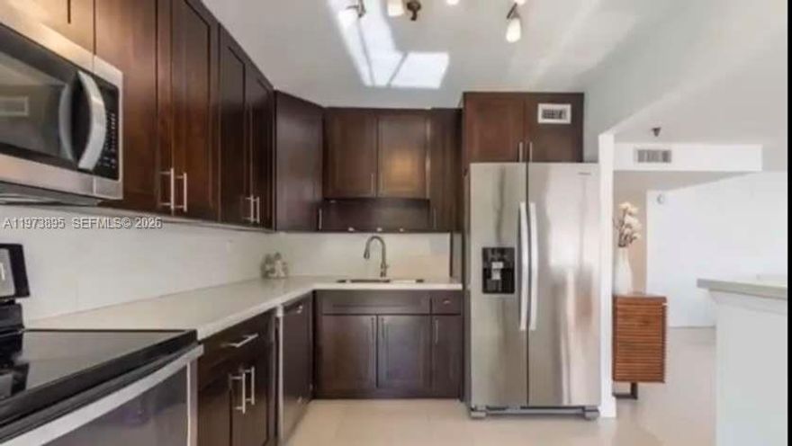 owner motivated priced to sell quickly!!! Beautiful fully renovated apartment!