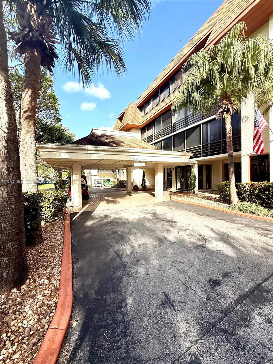 CEDAR GLENN CONDO APTS EA - Residential