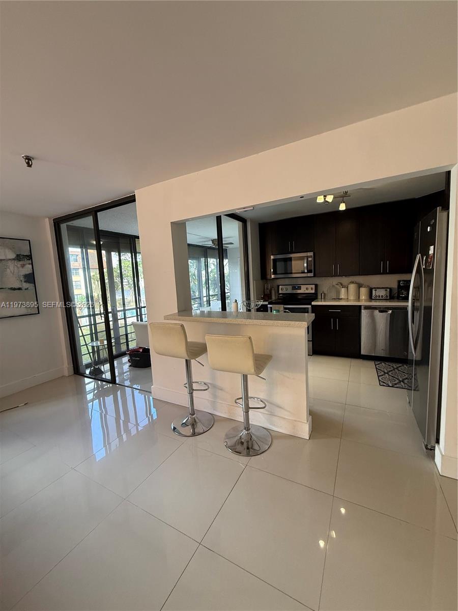 CEDAR GLENN CONDO APTS EA - Residential