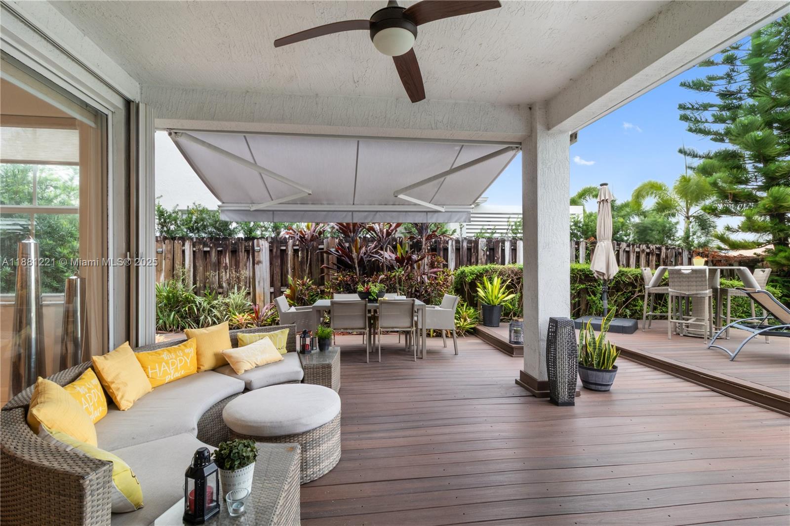 DORAL ISLES NORTH SEC ONE - Residential