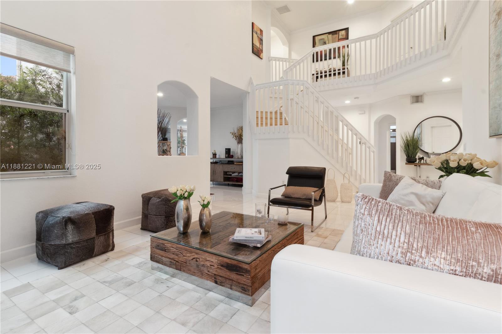 DORAL ISLES NORTH SEC ONE - Residential