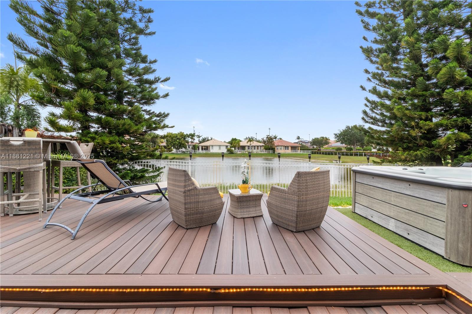 DORAL ISLES NORTH SEC ONE - Residential