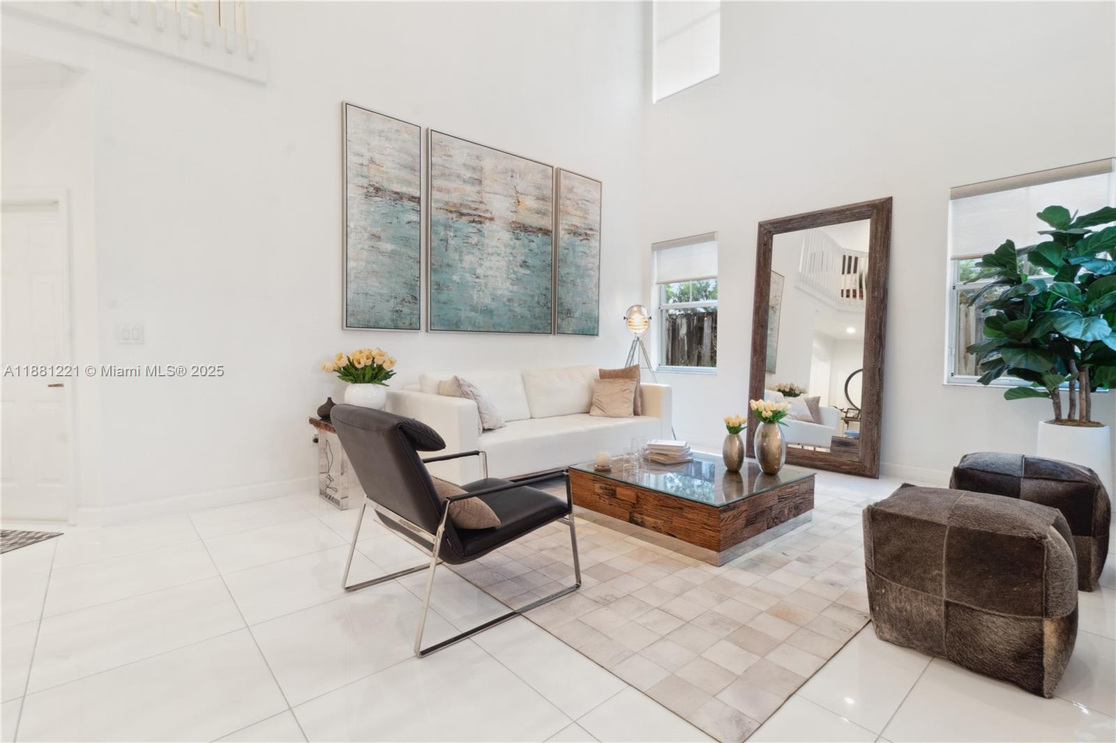 DORAL ISLES NORTH SEC ONE - Residential