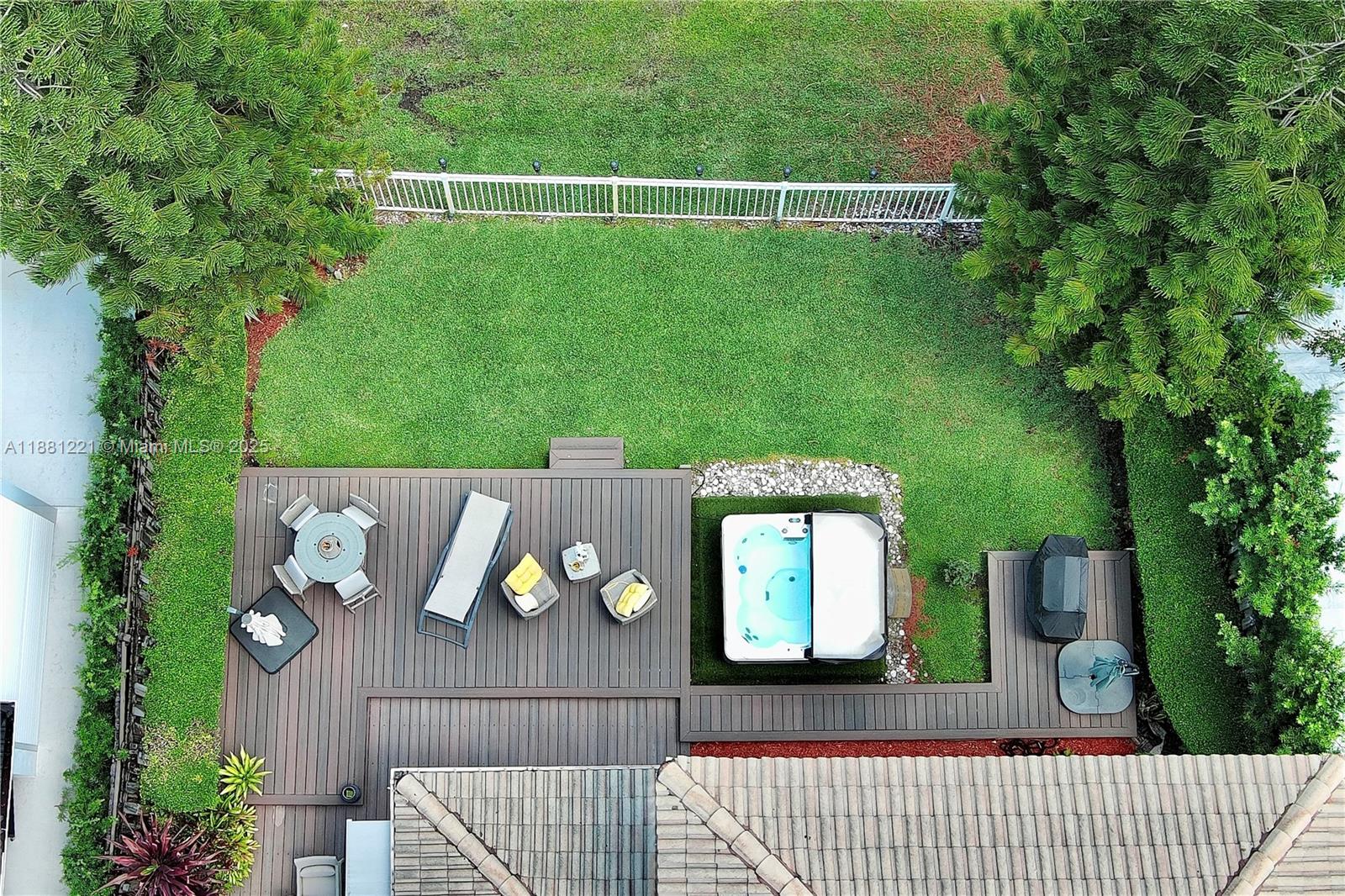 DORAL ISLES NORTH SEC ONE - Residential