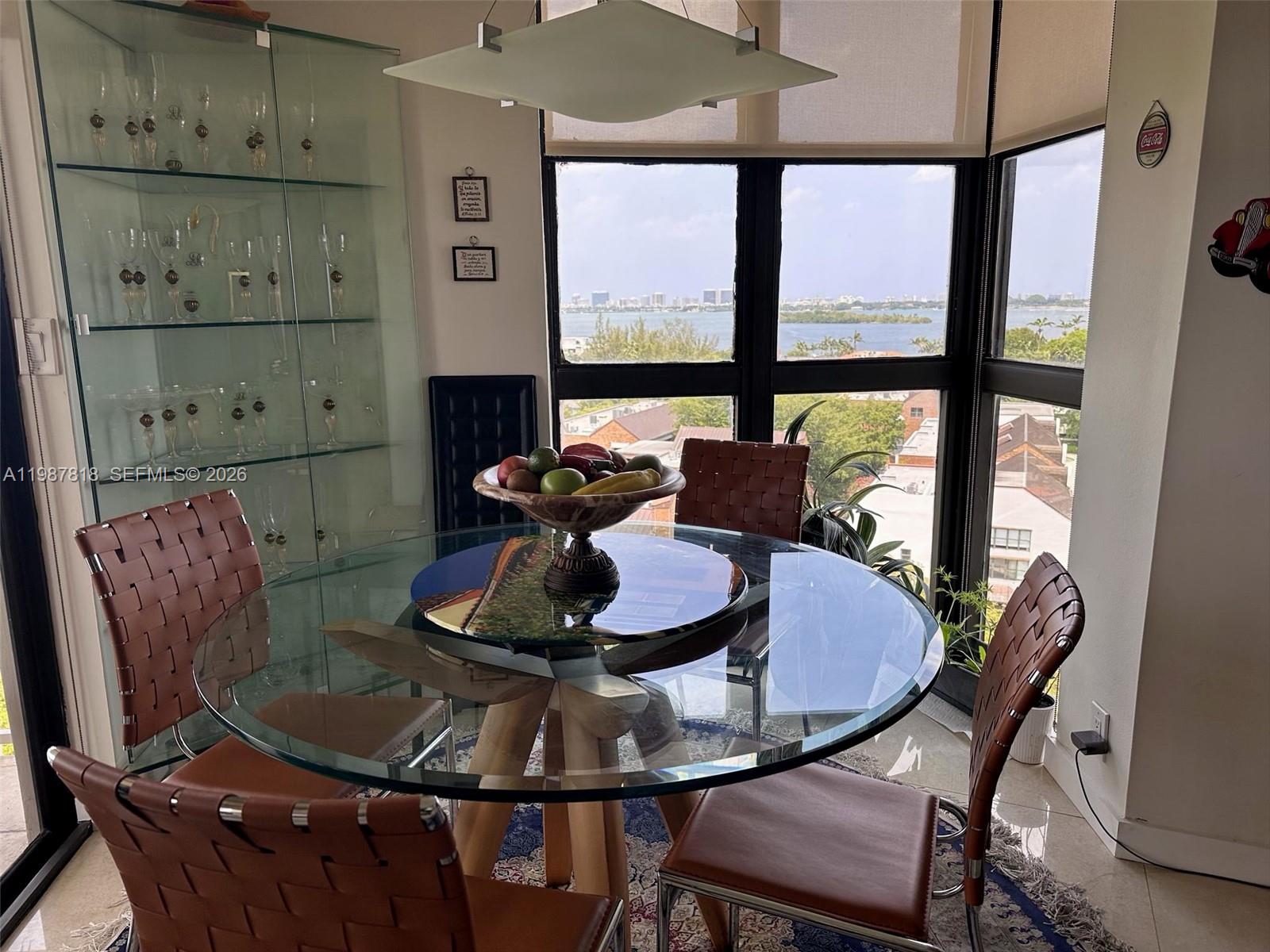 TOWERS OF QUAYSIDE CONDO - Residential