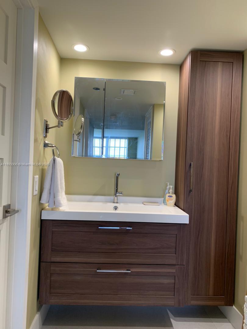 PALM-AIRE C C APTS 114 CO - Residential