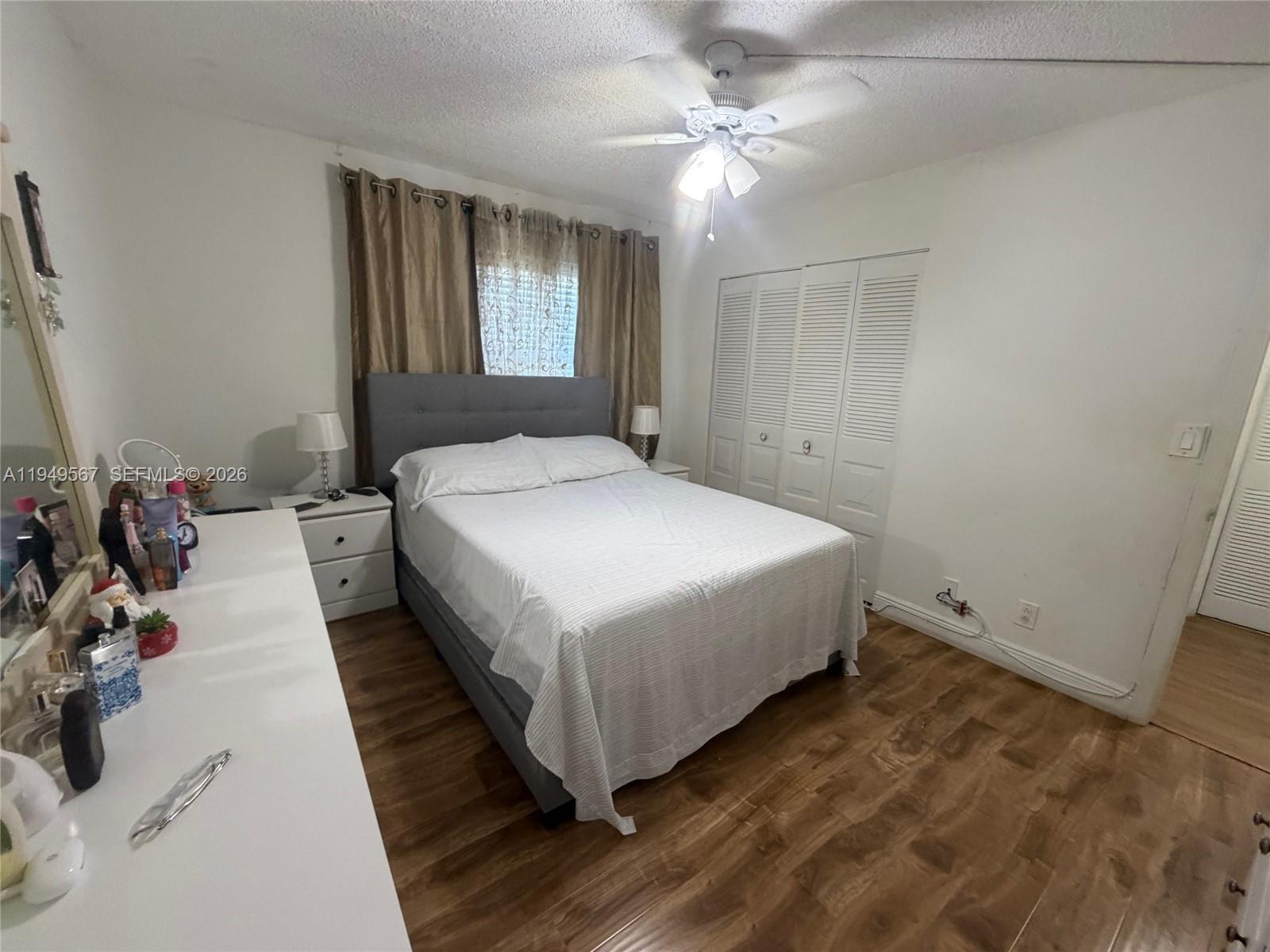 WINDING LAKE AT WELLEBY - Residential