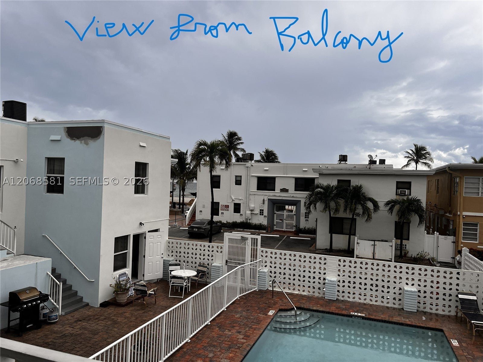 1901 N Surf Rd 20