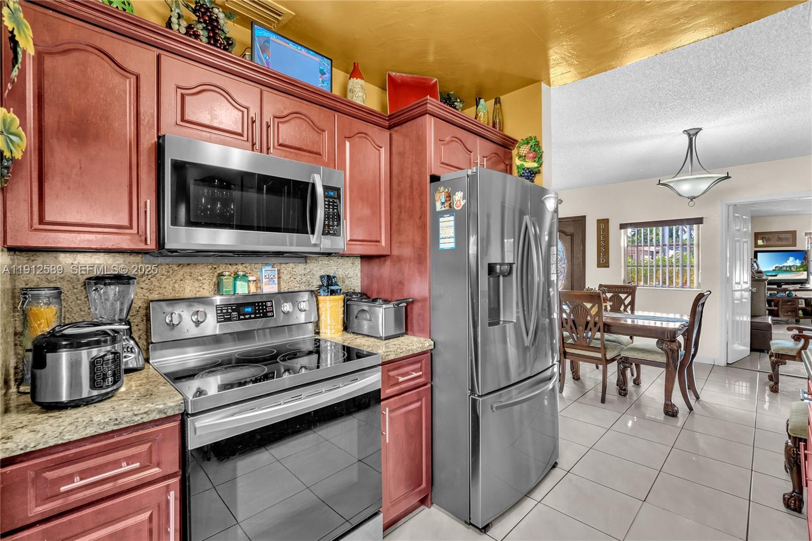 NORTH HIALEAH HEIGHTS - Residential