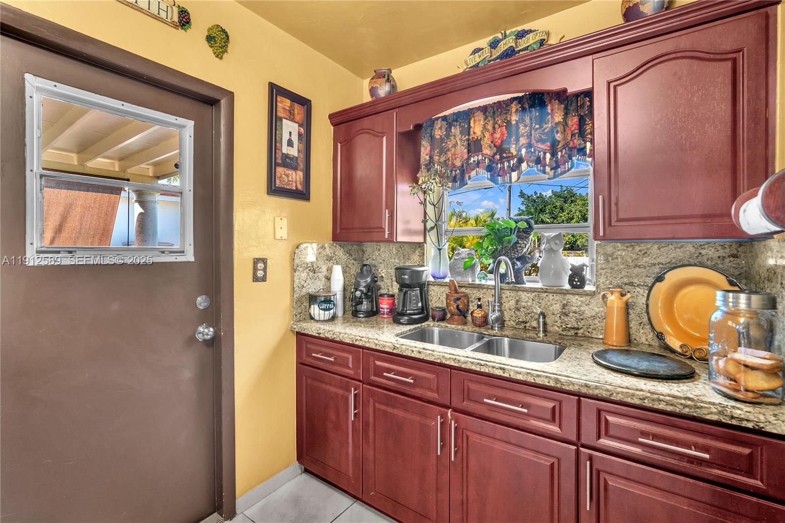 NORTH HIALEAH HEIGHTS - Residential