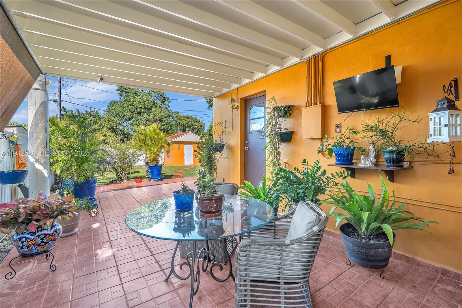 NORTH HIALEAH HEIGHTS - Residential