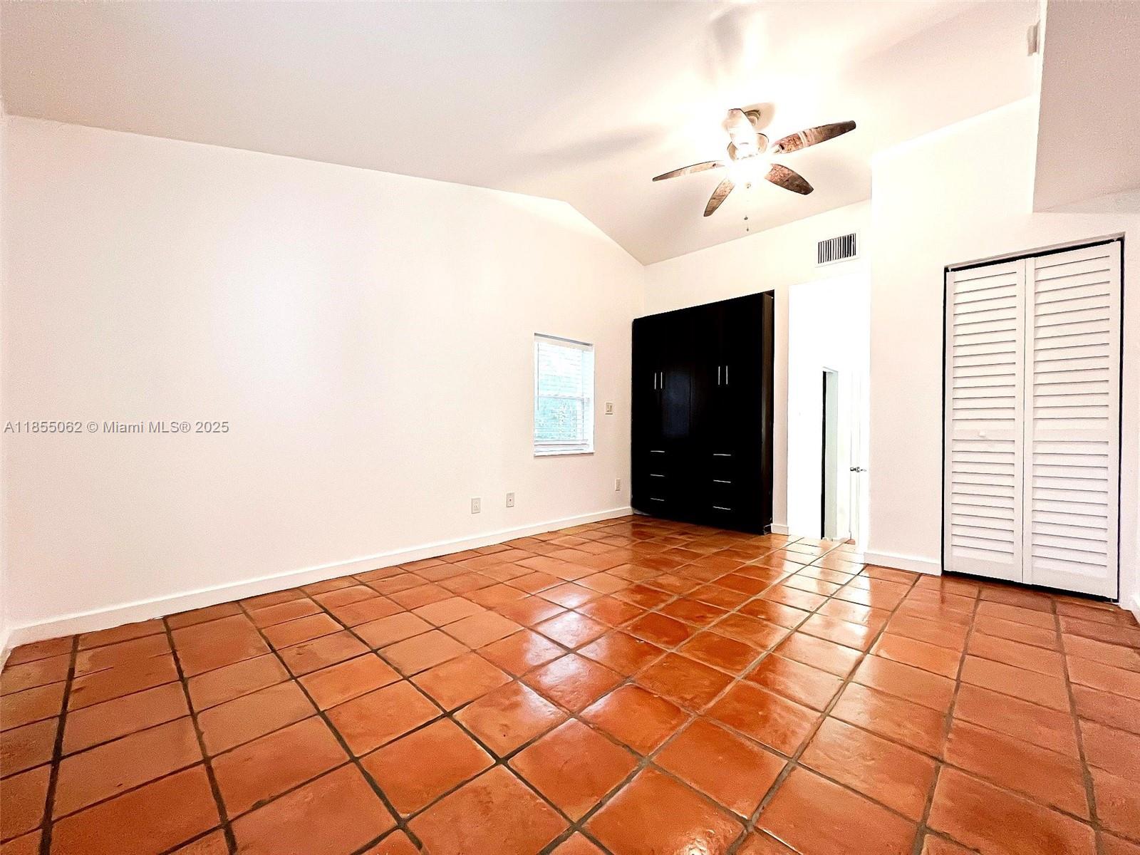 COCO GROVE - Residential Lease