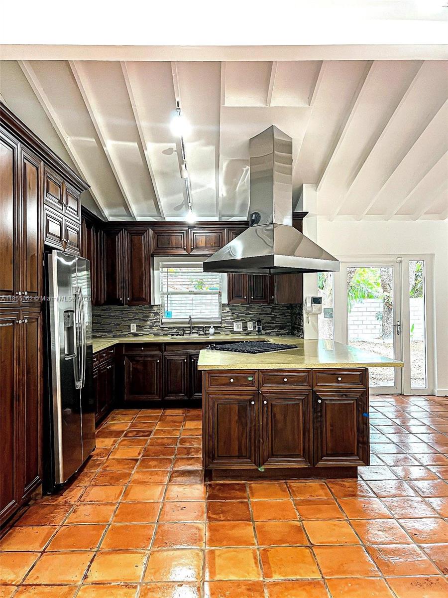 COCO GROVE - Residential Lease