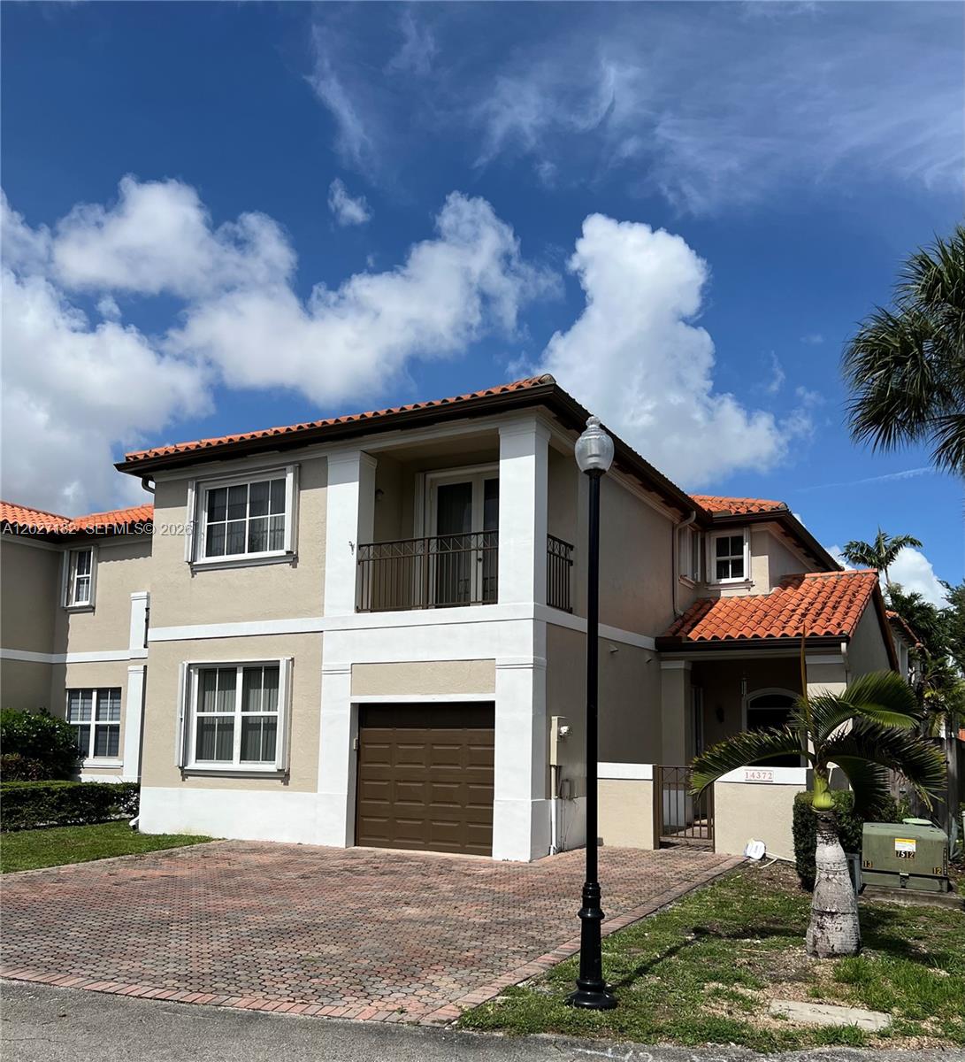 ANCHORAGE AT MIAMI LAKES - Residential