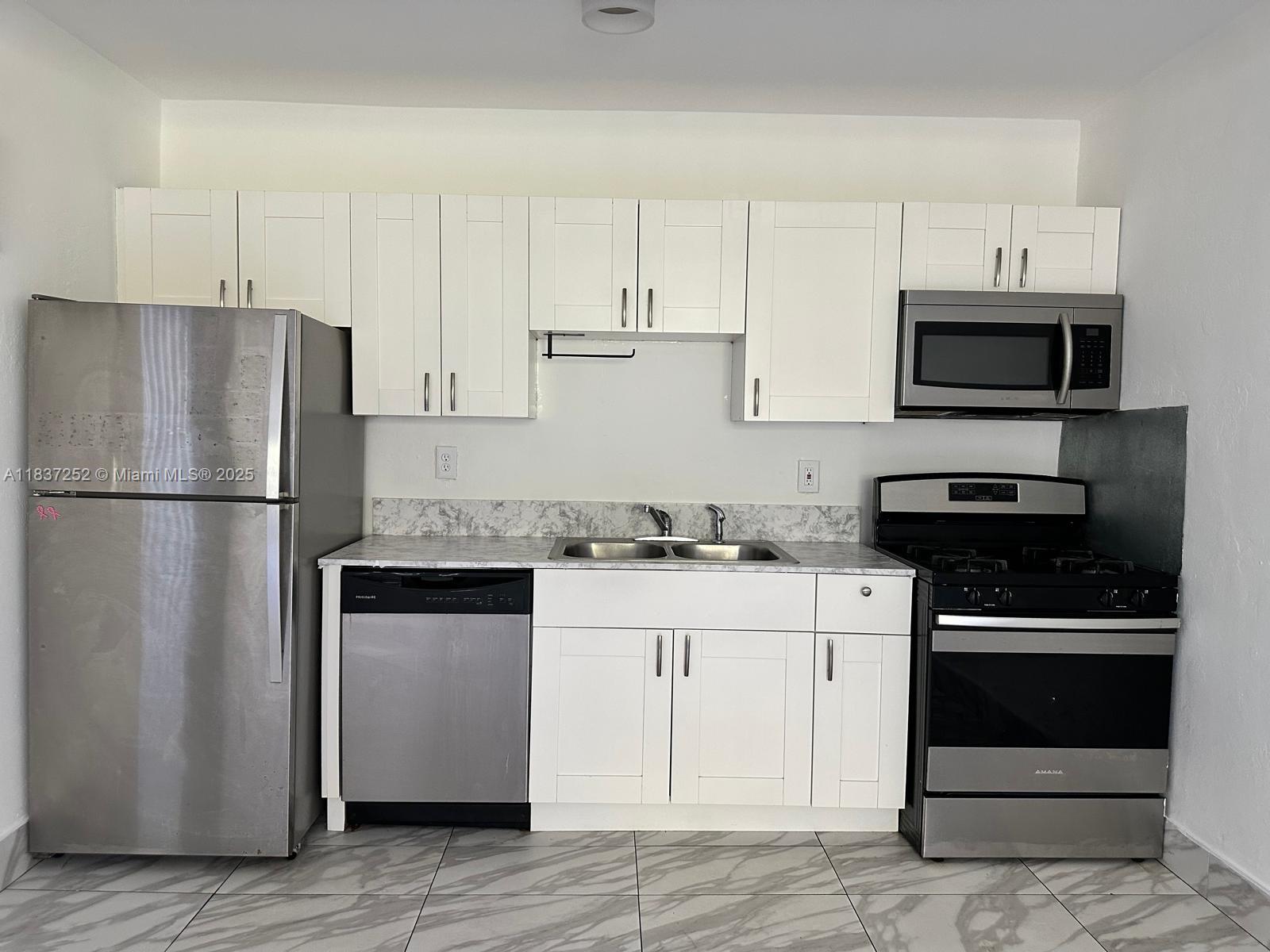 1845 Pembroke Rd 1-2