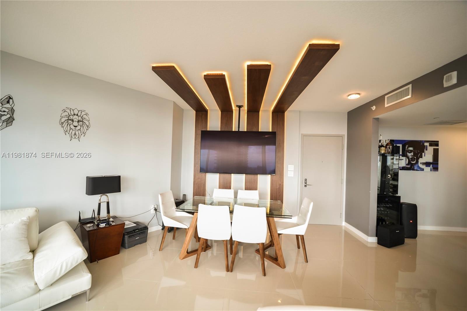 ARIA ON THE BAY CONDO - Residential