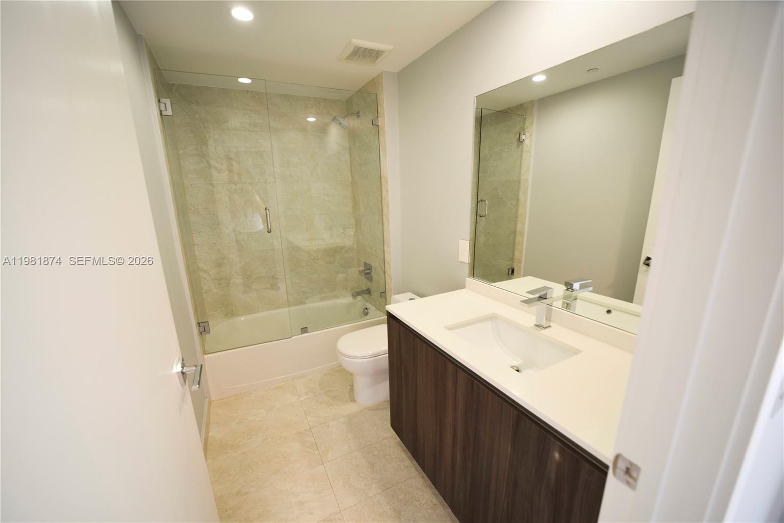 ARIA ON THE BAY CONDO - Residential