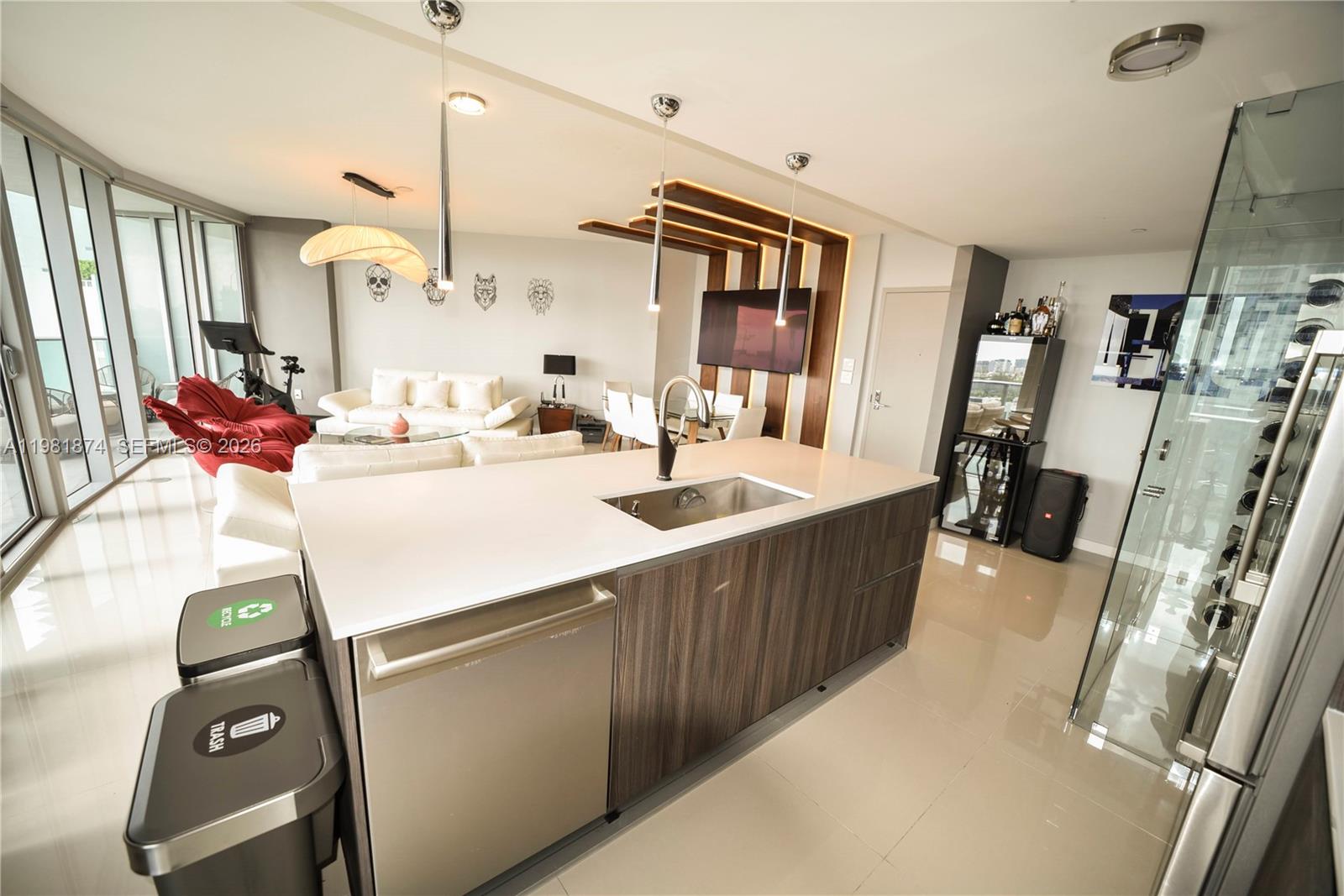 ARIA ON THE BAY CONDO - Residential