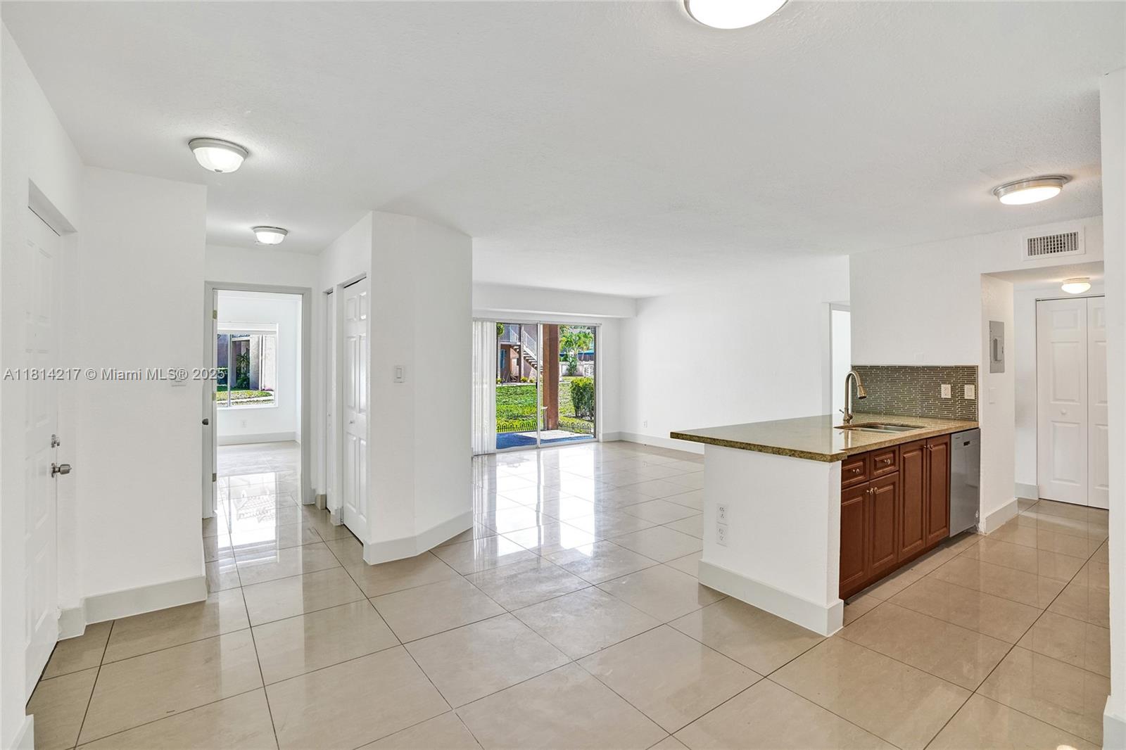 15770 SW 106th Ter 103