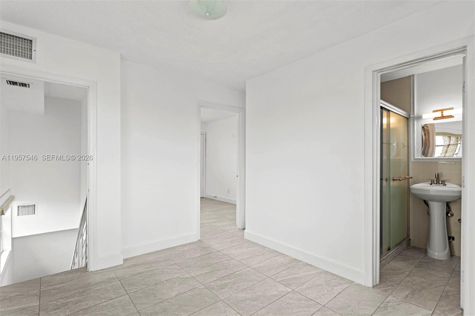 GARDEN VILLAS CONDO - Residential