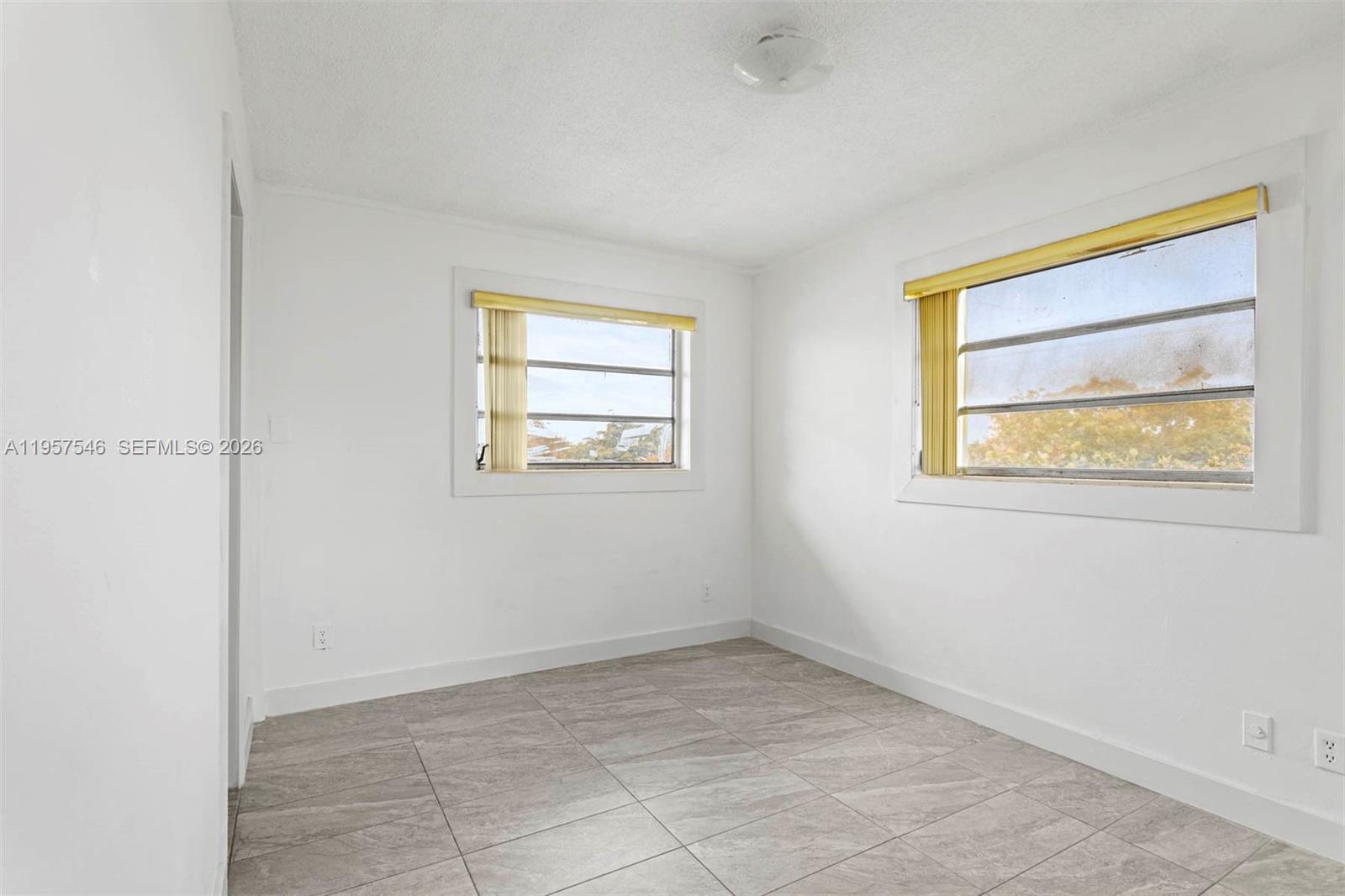 GARDEN VILLAS CONDO - Residential